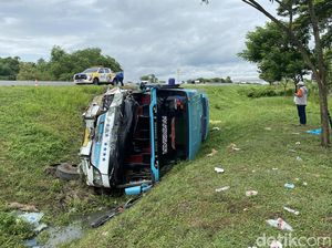 Sopir dan Crew Bus Rombongan SMAN 1 Sidoarjo Diperiksa Polisi Ngawi Sopir dan Crew Bus Rombongan SMAN 1 Sidoarjo Diperiksa Polisi Ngawi