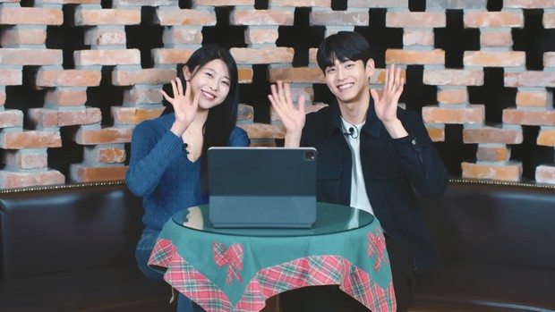 Potret Choi Hye Seon dan Son Won Ik/ Foto: youtube.com/hiwonik Potret Choi Hye Seon dan Son Won Ik