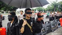 Potret 17 Tahun Aksi Kamisan di Depan Istana