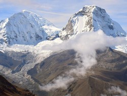 Inti Es Gunung Tropis Tertinggi di Dunia Ungkap Sejarah Iklim