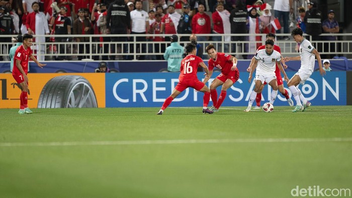 Melihat Lagi Aksi Timnas Indonesia Pulangkan Vietnam dari Piala Asia 2023 Timnas Indonesia meraih kemenangan penting atas Vietnam di Piala Asia 2023. Garuda menang tipis 1-0 dan menjaga asa lolos ke babak berikutnya. Vietnam vs Indonesia tersaji di matchday kedua Grup D Piala Asia 2023, Jumat (19/1/2024) malam WIB. Abdullah bin Khalifa Stadium jadi arena pertarungannya.