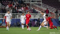 Vietnam vs Indonesia tersaji di matchday kedua Grup D Piala Asia 2023, Jumat (19/1/2024) malam WIB. Abdullah bin Khalifa Stadium jadi arena pertarungannya.