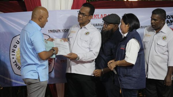 Momen Inkop TKBM Deklarasi Dukung Prabowo-Gibran