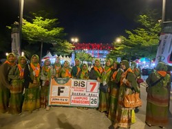 Antusias Kaminem Tempuh Perjalanan 12 Jam untuk Hadiri Harlah Muslimat NU