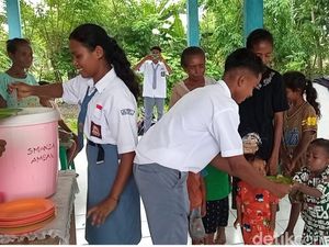OSIS SMAN 1 Ambal Kupang Jual Minyak Kelapa demi 21 Balita Stunting OSIS SMAN 1 Ambal Kupang Jual Minyak Kelapa demi 21 Balita Stunting