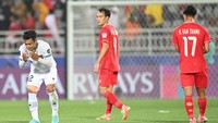 Sementara Vietnam jeblos ke dasar klasemen tanpa poin.
