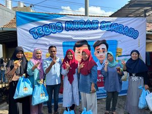 Barisan RFG Sumsel Tebus Murah 2 Ribu Paket Sembako, Ajak Gen Z Pilih 02 Barisan RFG Sumsel Tebus Murah 2 Ribu Paket Sembako, Ajak Gen Z Pilih 02