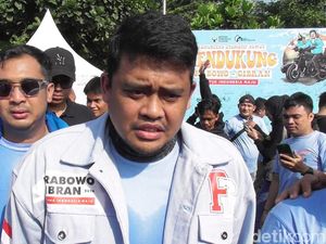 Bawaslu Sumut Panggil Ketua Relawan soal Spanduk, Ini Kata Bobby Nasution Bawaslu Sumut Panggil Ketua Relawan soal Spanduk, Ini Kata Bobby Nasution