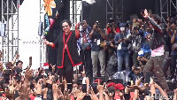 Joget Megawati Kala Slank Dendangkan Orkes Sakit Hati di Bandung