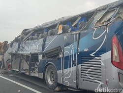 Petaka Bus Terjun dari Tol Pemalang Berujung 2 Orang Tewas