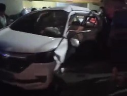 Kecelakaan Maut Libatkan 3 Kendaraan di Gresik, 2 Tewas-3 Luka