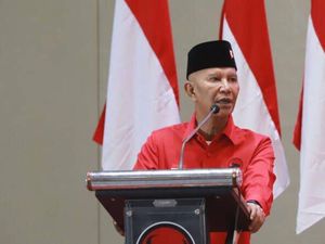 Said Abdullah Tekankan Kader PDIP Jatim Tak Boleh Lengah di Masa Tenang Said Abdullah Tekankan Kader PDIP Jatim Tak Boleh Lengah di Masa Tenang