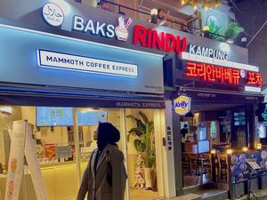 Momen Atlet Voli Megawati Saat Menikmati Kopi di Korea Momen Atlet Voli Megawati Saat Menikmati Kopi di Korea