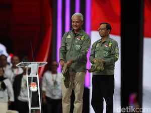 Ganjar Sarankan Mahfud Mundur dari Menko Polhukam