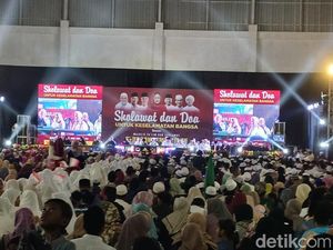Ribuan Santri Selawatan Bareng PDIP di Ponpes Bayt Al-Hikmah Pasuruan