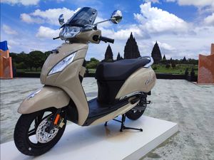 Harga Rp 21 Jutaan, Skutik Bergaya Retro TVS Callisto 125 Resmi Diluncurkan