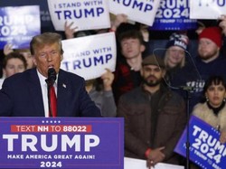 Sengit! Saling Serang Trump dan Saingannya soal Usia hingga Mental