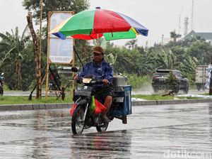 Waspada! BMKG Perkirakan Puncak Musim Hujan Hingga Februari 2024