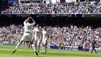Dalam kemenangan Real Madrid melawan Granada dengan skor 9-1, Cristiano Ronaldo bikin lima gol. Ada tiga golnya yang dicetak dalam rentang delapan menit, yang pada saat itu tercatat sebagai yang tercepat sebelum kini dipatahkan Artem Dovbyk. Foto: AFP/GERARD JULIEN