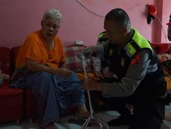 Secercah Kebahagiaan untuk Cucu dan Zainal