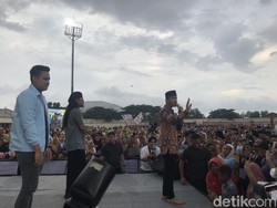 Bareng Gus Miftah, Gibran Silaturahmi Ulama Hingga Santri se-Kendal