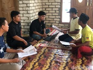 Ketua PPK-2 PPS di Sampang Dinonaktifkan Imbas Peserta Siluman Lolos KPPS Ketua PPK-2 PPS di Sampang Dinonaktifkan Imbas Peserta Siluman Lolos KPPS