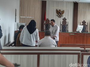Babak Baru di Sidang PK Eks Ketua DPRD Jabar Irfan Suryanegara Babak Baru di Sidang PK Eks Ketua DPRD Jabar Irfan Suryanegara