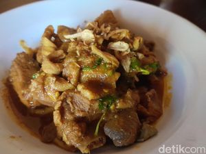 Empuk dan Pedas Entok Rica-rica Ala RM di Pangandaran