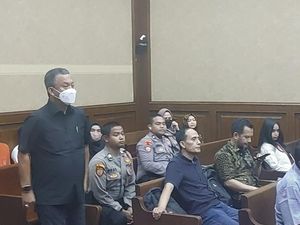 Ketua DPRD DKI Prasetyo Edi Bersaksi di Sidang Kasus Rumah DP Rp 0 Ketua DPRD DKI Prasetyo Edi Bersaksi di Sidang Kasus Rumah DP Rp 0