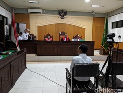 Tak Ajukan Eksepsi, Kuasa Hukum Eks Walkot Bima: Silakan JPU Buktikan Saja