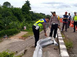 Melihat Lokasi Bus Terjun dari Tol Pemalang KM 320 Via Google Maps