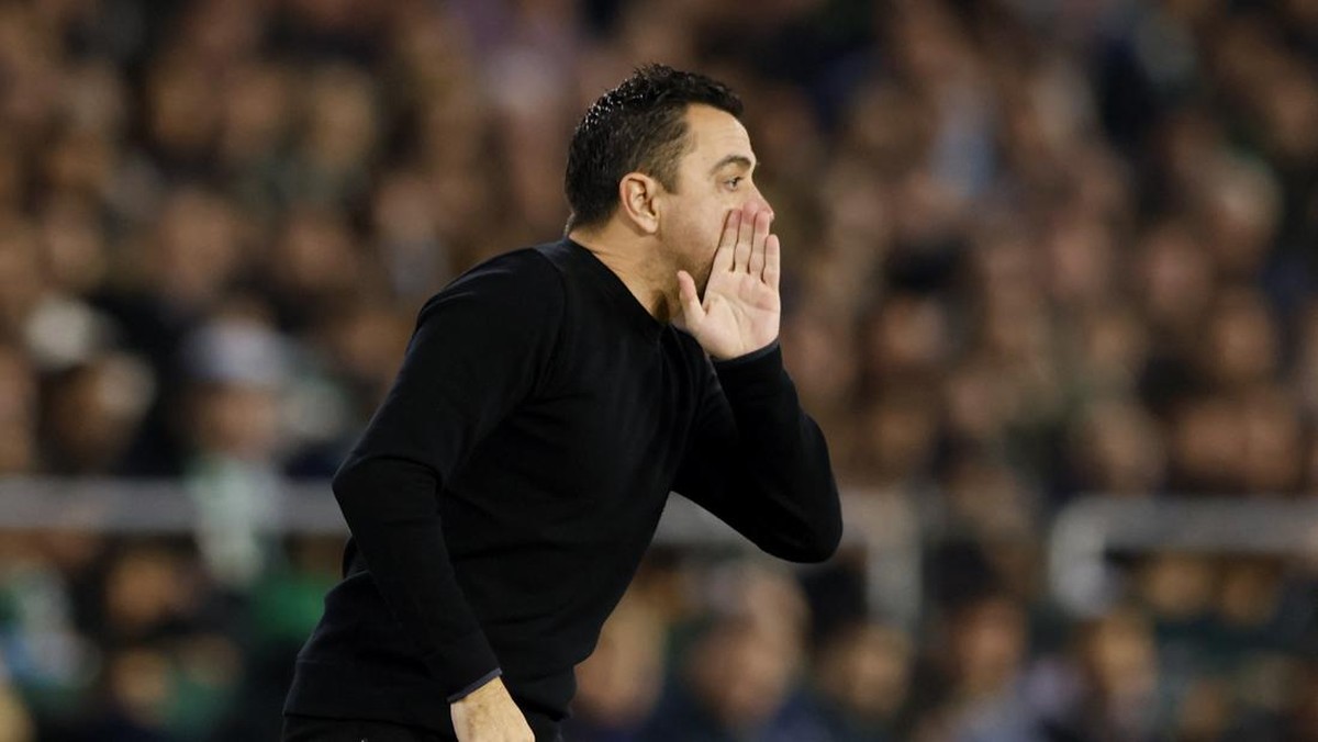 Napoli vs Barcelona, Xavi Hernandez menolak status Los Cules favorit. (Foto: REUTERS/MARCELO DEL POZO)