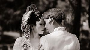 8 Foto Pernikahan Aby Respati, Selebgram Viral yang Hijrah Kini Nikahi Wanita