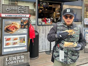 Arief Muhammad Buka RM Payakumbuah hingga Cicip Yakiniku di Tokyo Arief Muhammad Buka RM Payakumbuah hingga Cicip Yakiniku di Tokyo