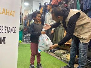 BSI Salurkan Bantuan Musim Dingin untuk Warga Palestina