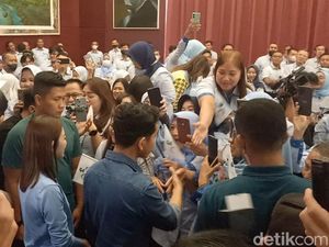 Gibran Diteriaki Mas Samsul Saat Kunjungi PT Sritex, Begini Responsnya