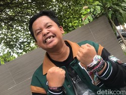 Dustin Senang Bisa Edukasi soal Kesehatan Gigi di Kampung Pemulung