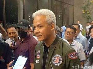 Ganjar Beri Pilihan ke Anak Muda: Makan Gratis atau Internet Gratis