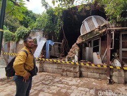 Gedung Bekas Konsulat Siam di Kota Lama Semarang Roboh
