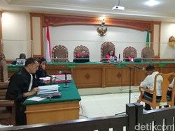 Sidang Korupsi Dana SPI, Tiga Staf Unud Dituntut 4 dan 5 Tahun Penjara