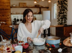 Bosan Scroll Medsos? 18 Hobi Ini Cocok untuk Digital Detox dan Melepas Penat