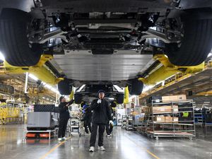 Ini yang Bikin Merek China Getol Jualan Mobil Listrik ke Indonesia Ini yang Bikin Merek China Getol Jualan Mobil Listrik ke Indonesia