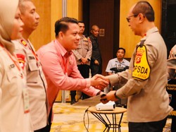 Kapolda Sumsel Beri Apresiasi 11 Satker Berprestasi