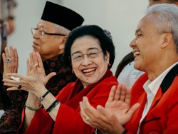 Ganjar: Selamat Ulang Tahun Ibu Megawati, Salam Metal