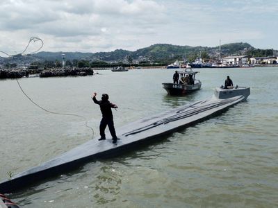 Militer Ekuador Sita Kapal Semi Selam yang Bawa 3,2 Ton Narkoba