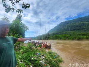 Mimpi Tanggul Penahan Banjir Warga Kampung Baru Mariuk