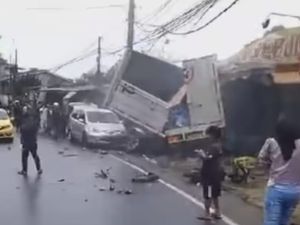 Tabrakan Beruntun 5 Mobil di Puncak Bogor, Ada Korban!