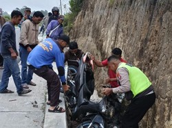 Pemotor di Taput Tewas Usai Nyemplung ke Parit