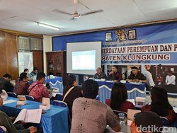 Warga Klungkung Nikmati Bedah Rumah Gratis, Disabilitas Jadi Prioritas