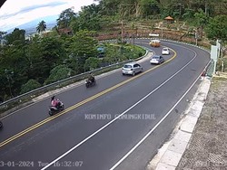 Lalin Jalan Wonosari Sore Ini Landai, Cek Ban Saat Musim Hujan!